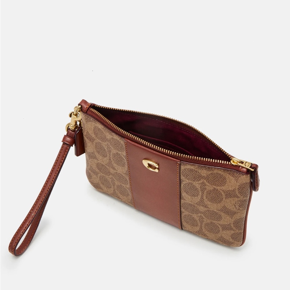 Coach Essential Small Wristlet Signature Canvas - Picture 2 of 6